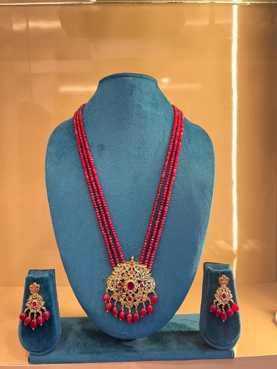 Pendant Sets